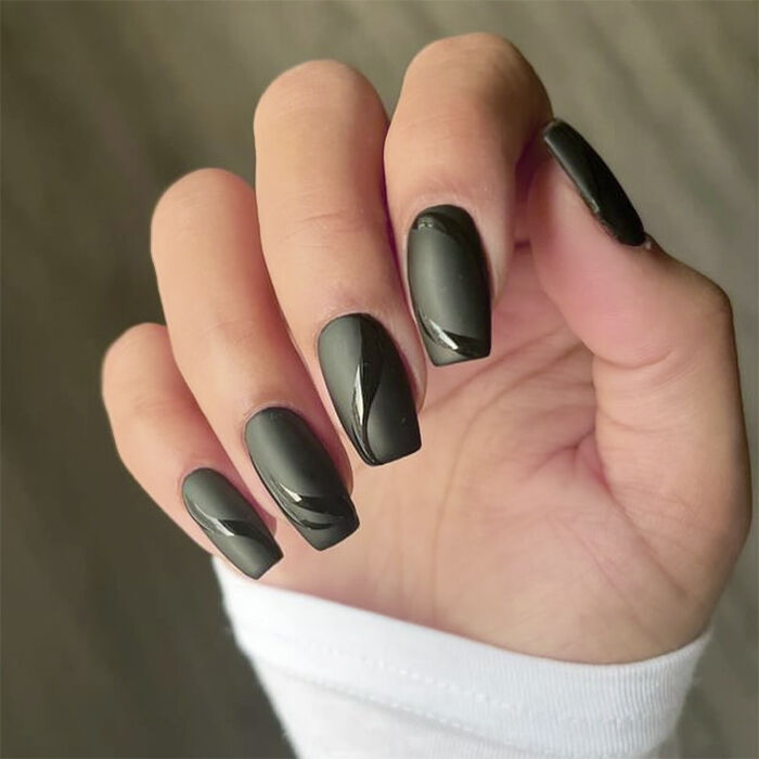 @rozzys_nail_and_beauty_studio