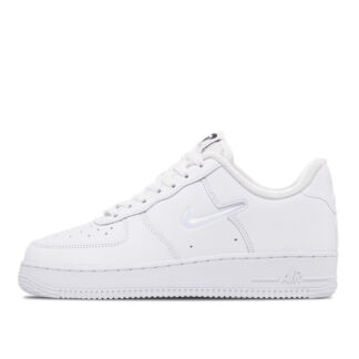 Женские кроссовки Nike Air Force 1