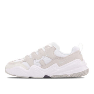 Женские кроссовки Nike Tech Hera