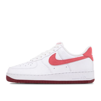 Женские кроссовки Nike Air Force 1 '07 Valentine's Day