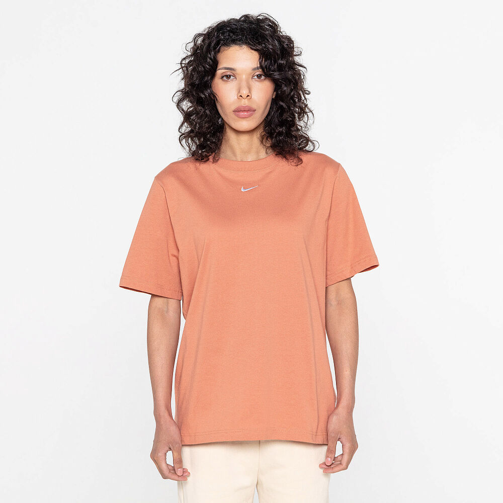 Женская футболка Nike Sportswear Essential FD4149-212-XS фото 1