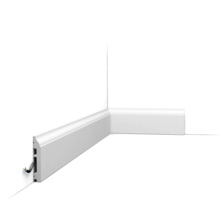 Плинтус напольный Orac SX172