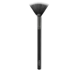 Веерная кисть для пудры FACE 12 POWDER FAN BRUSH
