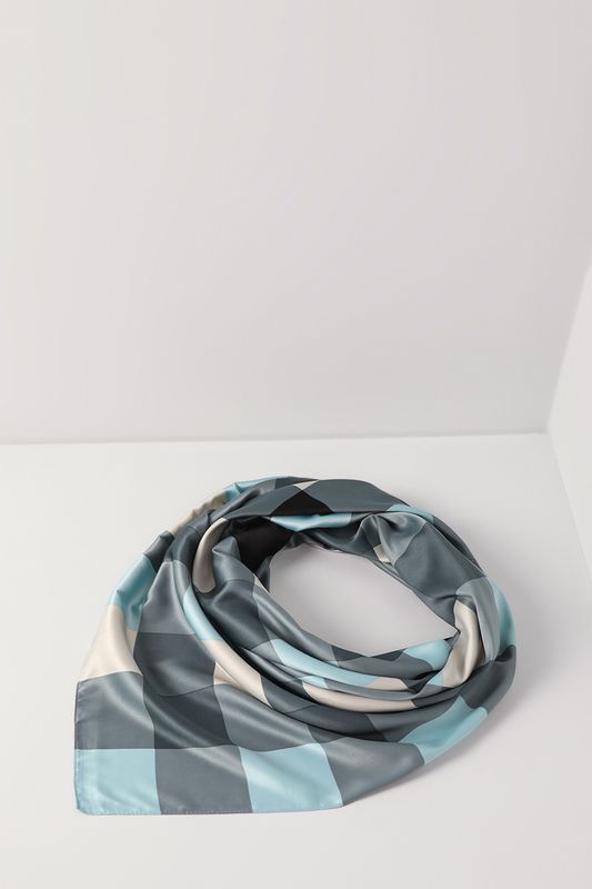 Платок шелковый в клетку Hatparad